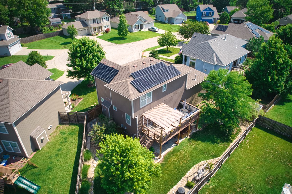DJI_0088-web Lawrence Solar